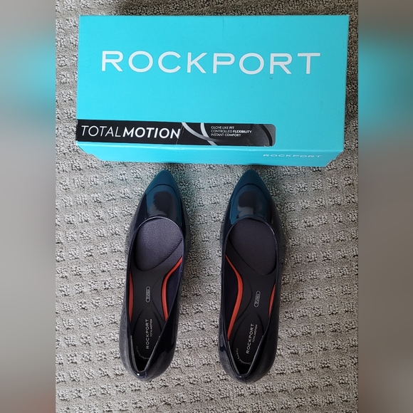 Rockport Shoes - Rockport Total Motion Black Pump